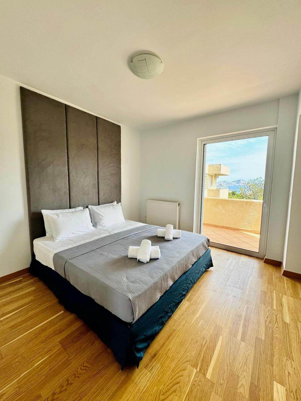 Blue Note Resort & Club Атина Екстериор снимка