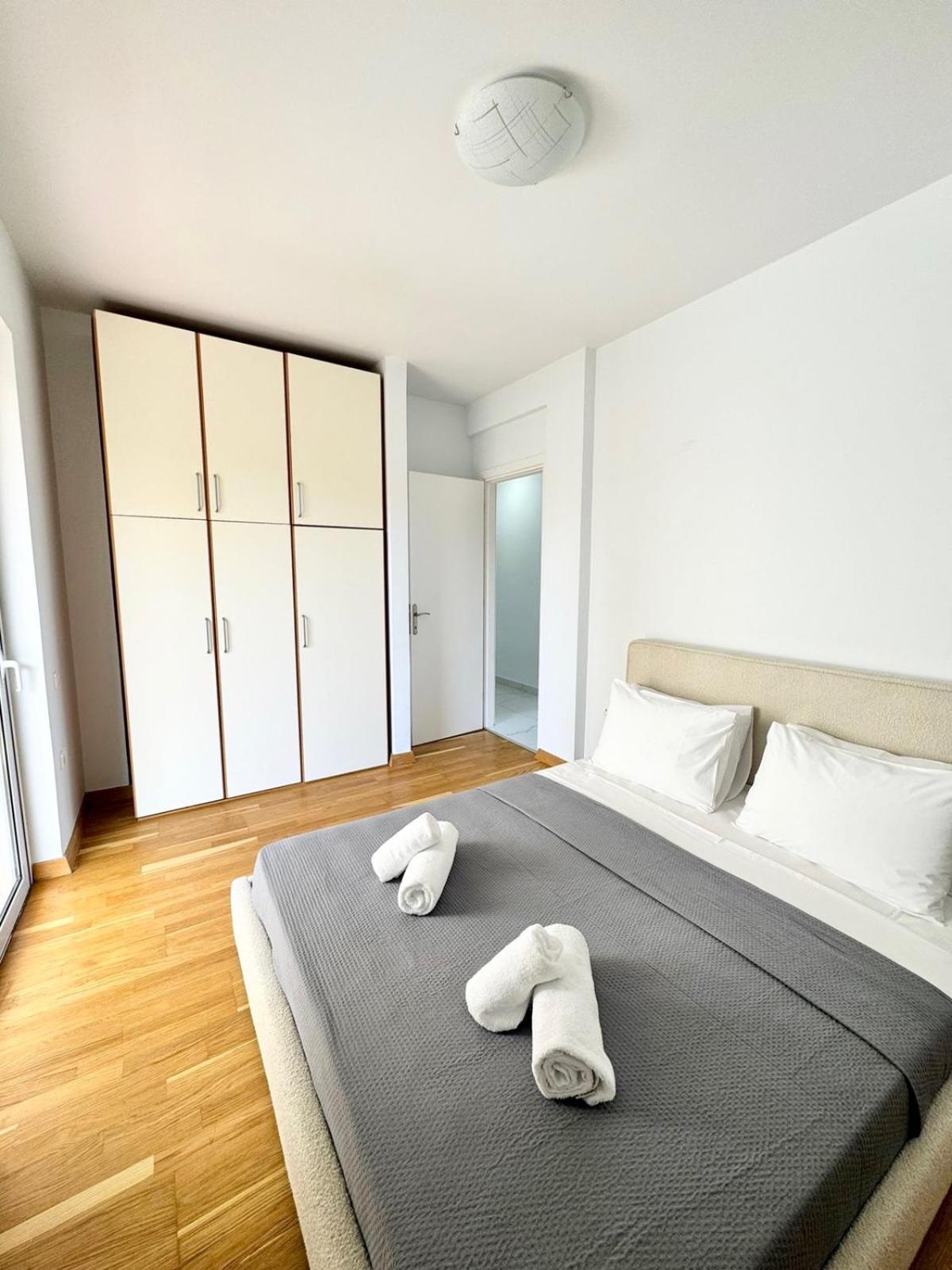 Blue Note Resort & Club Атина Екстериор снимка